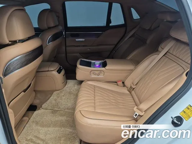 Genesis G90 Бензин 3.5 турбо AWD — Фото автомобиля 12