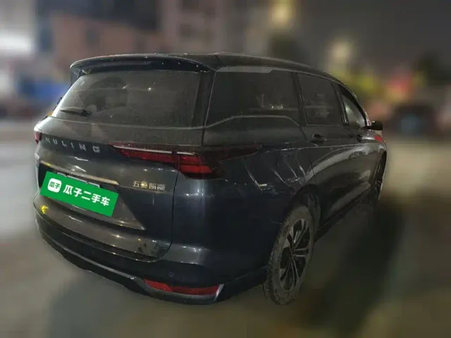Wuling Victory — Фото автомобиля 4