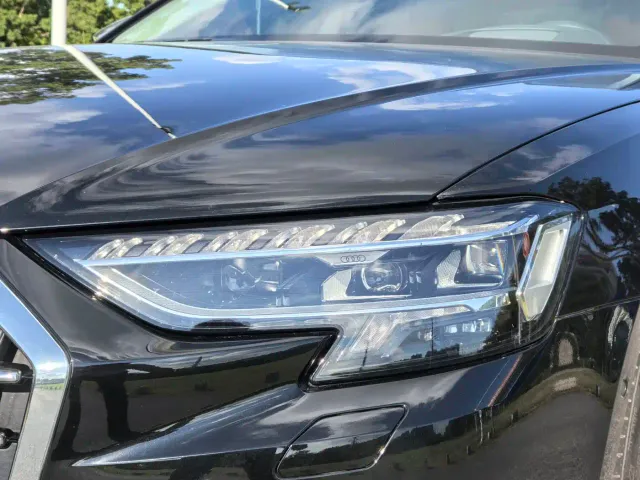 Audi A8 — Фото автомобиля 4