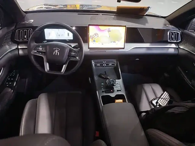 BYD Song Pro — Фото автомобиля 9