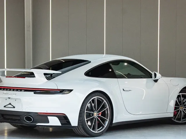 Porsche 911 — Фото автомобиля 7