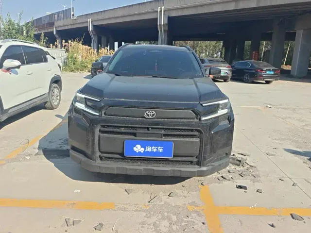 Toyota RAV4 — Фото автомобиля 2