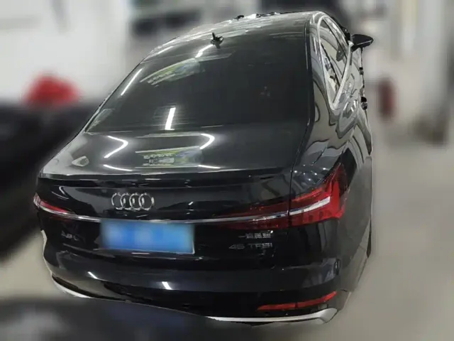 Audi A6L — Фото автомобиля 3