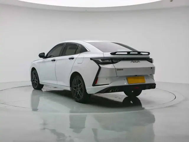 Dongfeng Yixuan — Фото автомобиля 2
