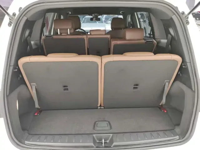 Mercedes-Benz GLB-Class — Фото автомобиля 10
