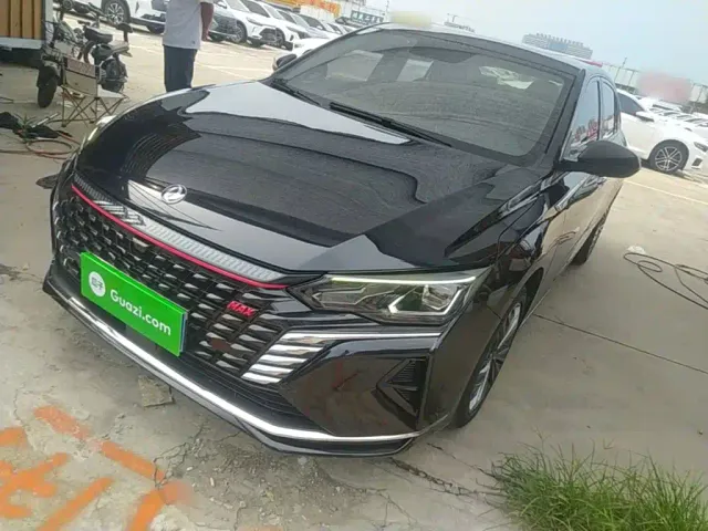 Фотография автомобиля — Dongfeng Yixuan MAX