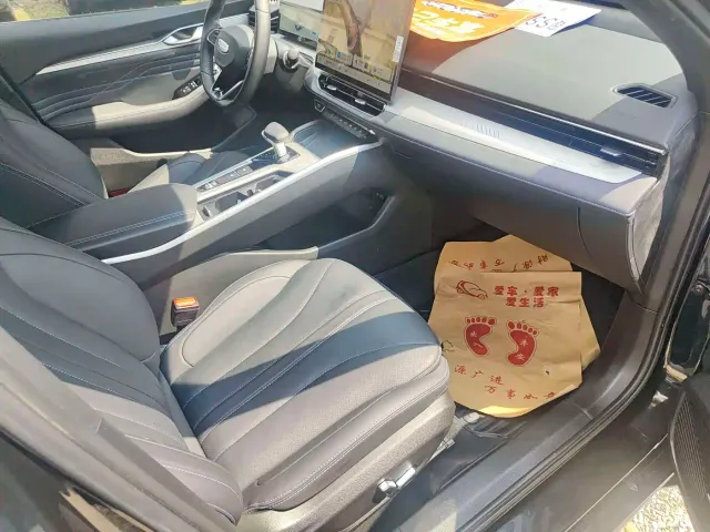 Geely Xingrui — Фото автомобиля 10
