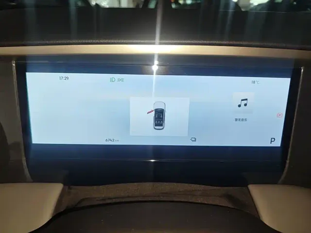 Geely Galaxy L7 — Фото автомобиля 11