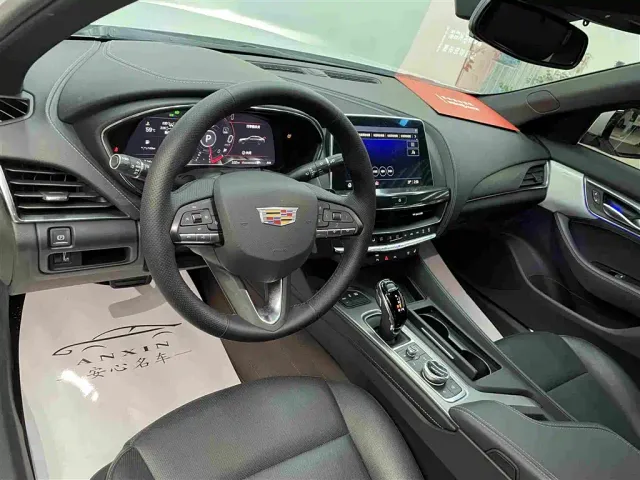 Cadillac CT5 — Фото автомобиля 8