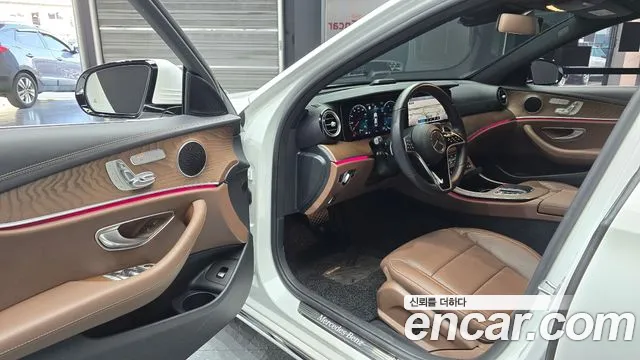 Mercedes-Benz E-Class W213 — Фото автомобиля 15