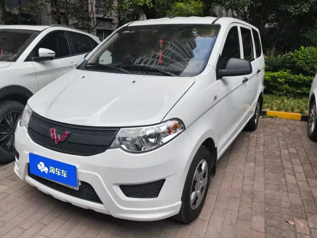 Фотография автомобиля — Wuling Hongguang