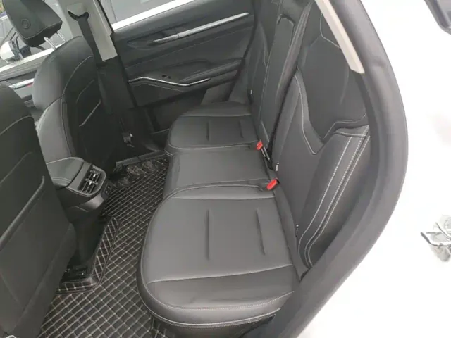 Haval H6 — Фото автомобиля 16