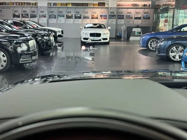 Land Rover Range Rover Sport — Фото автомобиля 14