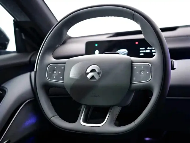 Nio ET5 Touring — Фото автомобиля 8