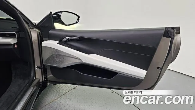 Lotus Emira — Фото автомобиля 24