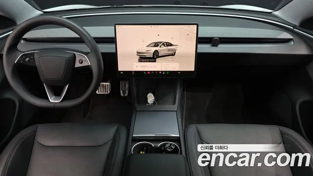Tesla Model 3 — Фото автомобиля 7