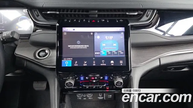 Jeep Cherokee Grand Cherokee(WL) L 3.6 Overland — Фото автомобиля 14