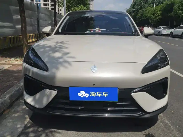 Baojun Yunhai — Фото автомобиля 2