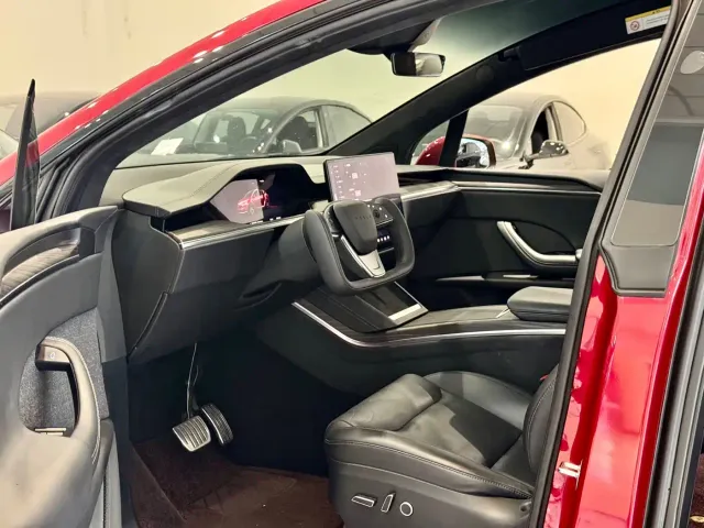 Tesla Model X — Фото автомобиля 4