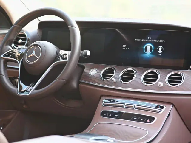 Mercedes-Benz E-Class — Фото автомобиля 6