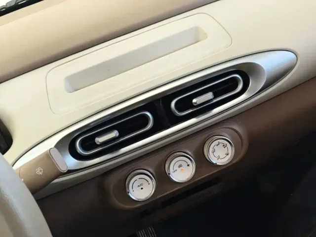 Wuling Hongguang Mini EV — Фото автомобиля 12