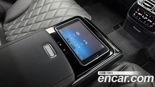 Mercedes-Benz S-Class — Фото автомобиля 25