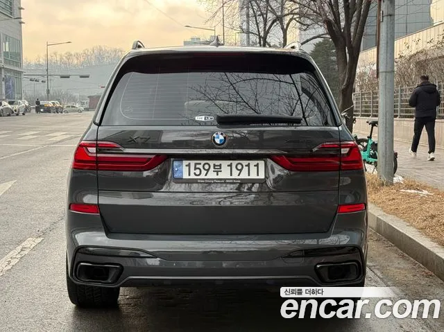BMW X7 xDrive 40i M Sport Онлайн Exclusive Edition 6 мест — Фото автомобиля 6