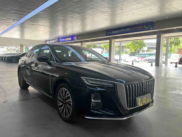 Hongqi H5 — Фото автомобиля 14