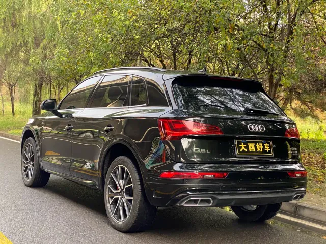 Audi Q5L — Фото автомобиля 7