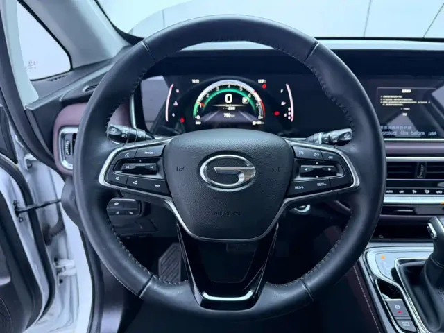 GAC Trumpchi M6 — Фото автомобиля 11