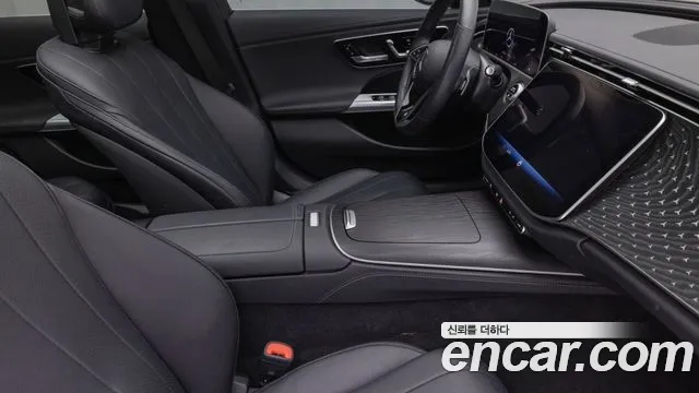 Mercedes-Benz E-Class — Фото автомобиля 9