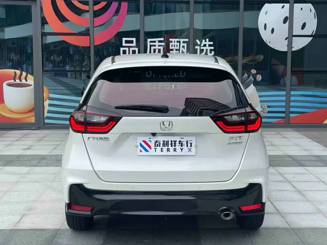Honda Fit — Фото автомобиля 8