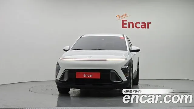 Hyundai Kona SX2 — Фото автомобиля 3