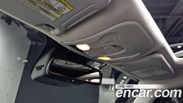 Jeep Renegade — Фото автомобиля 13