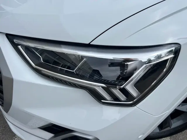 Audi Q3 — Фото автомобиля 11