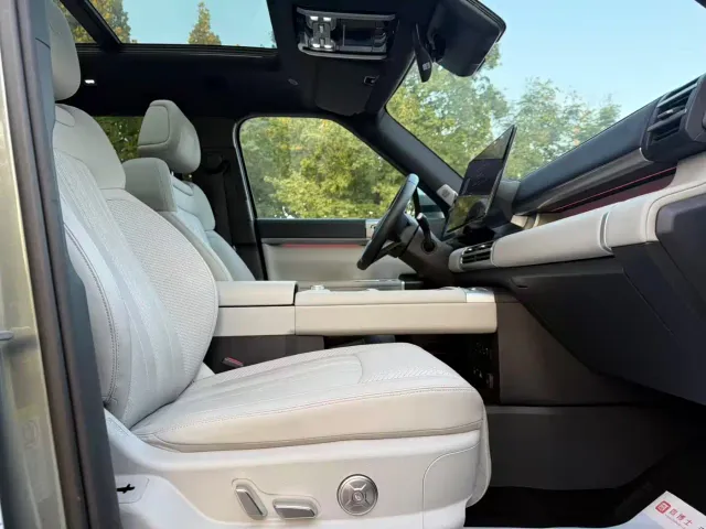 BYD FangChengBao Titanium 7 — Фото автомобиля 12