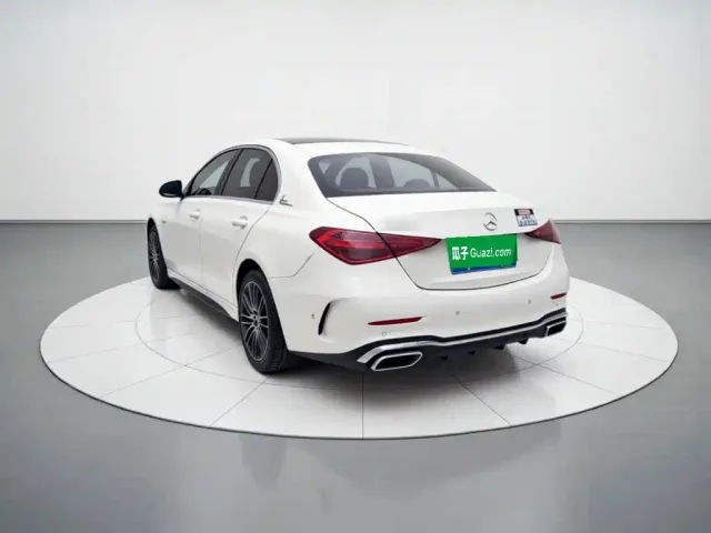 Mercedes-Benz C-Class — Фото автомобиля 4