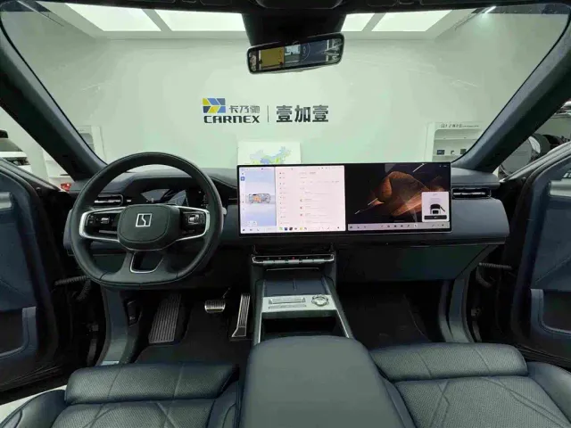 ZEEKR Zeekr 9X 2025 Standard Edition — Фото автомобиля 11