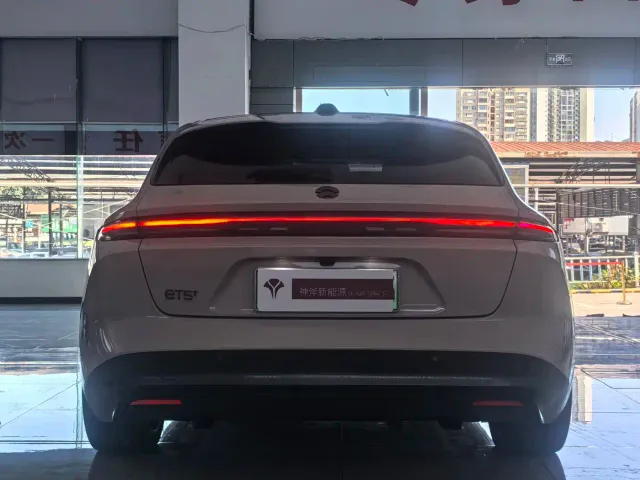 Nio ET5 Touring — Фото автомобиля 5