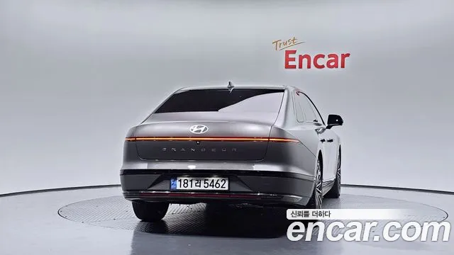 Hyundai Grandeur Grandeur (GN7) 2.5 Бензин 2WD — Фото автомобиля 3