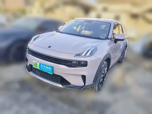 Фотография автомобиля — Lynk & Co 06 EM-P