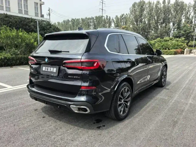 BMW X5 — Фото автомобиля 3