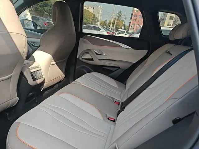BYD Song Pro — Фото автомобиля 16