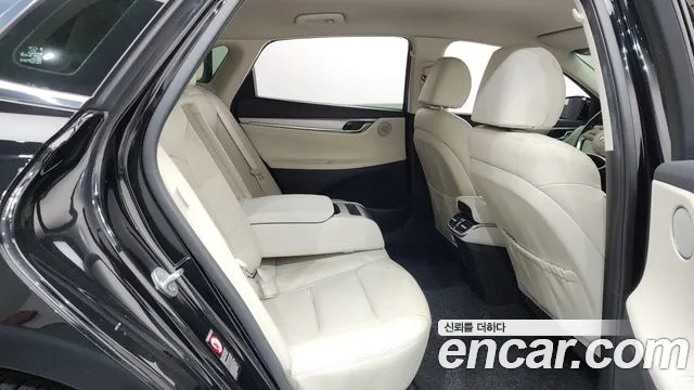 Hyundai Grandeur Новый Grandeur IG — Фото автомобиля 21