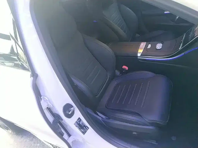 Mercedes-Benz C-Class — Фото автомобиля 24