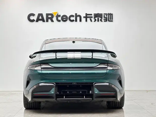 Xiaomi SU7 Ultra — Фото автомобиля 4