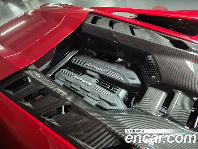 Lamborghini Revuelto — Фото автомобиля 8