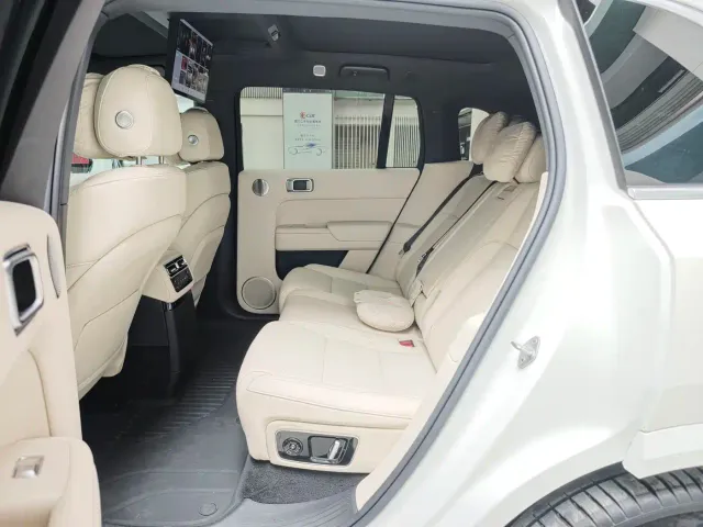 Li Auto L7 — Фото автомобиля 6
