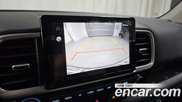 Hyundai Venue — Фото автомобиля 14