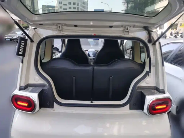 Wuling Hongguang Mini EV — Фото автомобиля 15